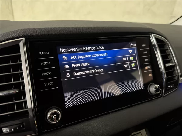 Škoda Karoq 1,5 TSi DSG Clever Virtual LE - foto 25