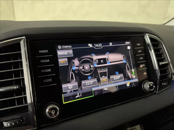 Škoda Karoq 1,5 TSi DSG Clever Virtual LE - foto 37