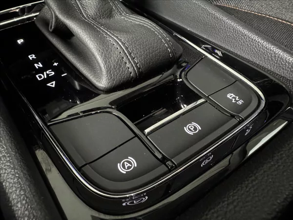 Škoda Karoq 1,5 TSi DSG Clever Virtual LE - foto 43