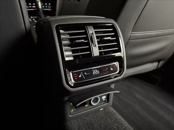 Volkswagen Arteon Shooting Brake 2,0 TDi DSG R-Line LED Assist - foto 16