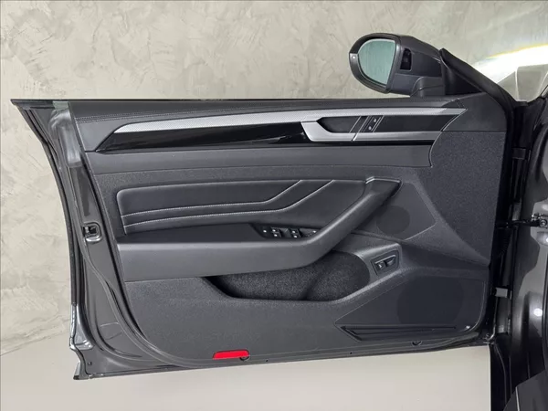 Volkswagen Arteon Shooting Brake 2,0 TDi DSG R-Line LED Assist - foto 20