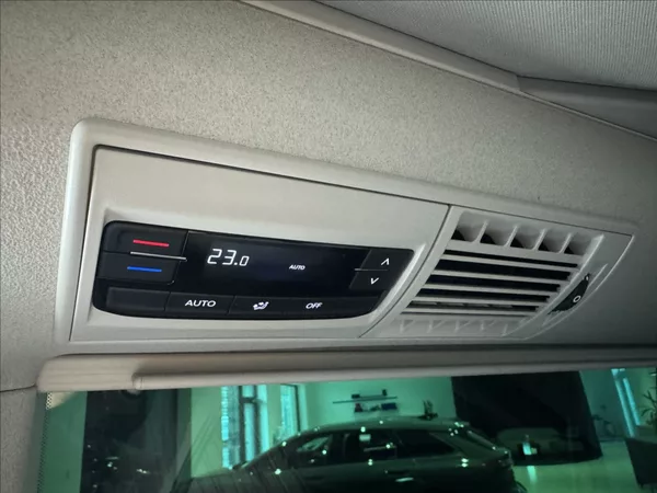 Volkswagen California 2,0 TDi DSG Last Edition LED - foto 17