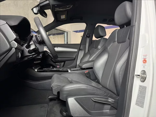 Audi Q5 2,0 TDi Quattro S-Line Assist - foto 23