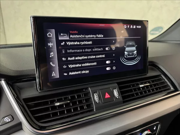 Audi Q5 2,0 TDi Quattro S-Line Assist - foto 28
