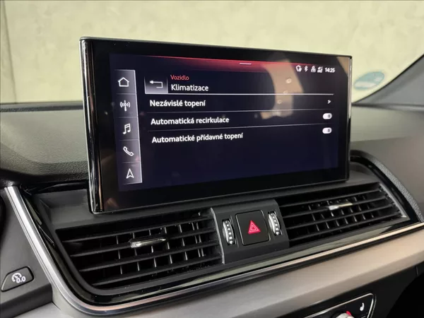Audi Q5 2,0 TDi Quattro S-Line Assist - foto 37