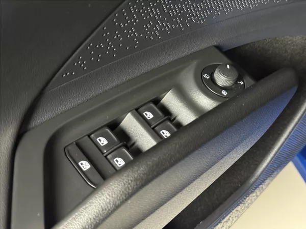 Škoda Enyaq 80 Sportline LED Matrix Assist - foto 21