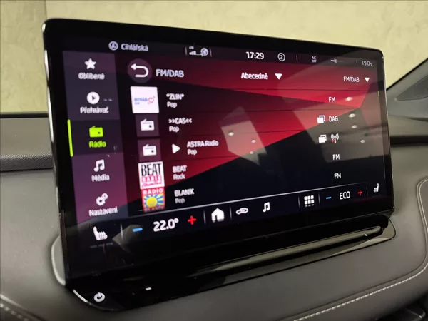 Škoda Enyaq 80 Sportline LED Matrix Assist - foto 35