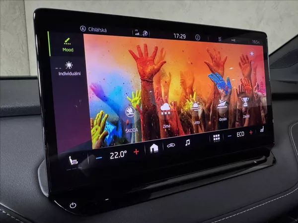 Škoda Enyaq 80 Sportline LED Matrix Assist - foto 38