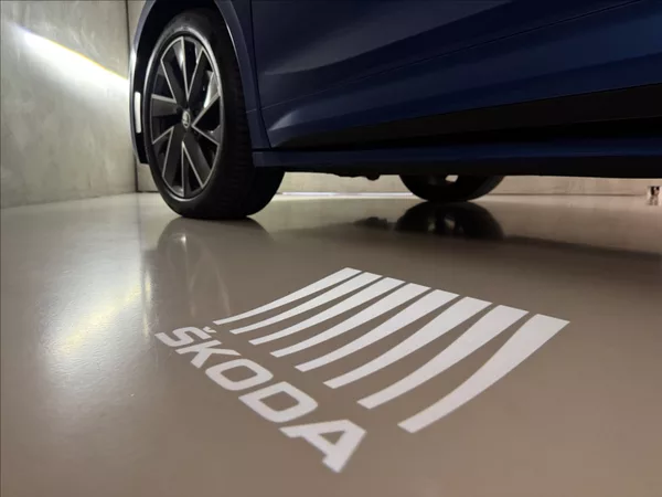 Škoda Enyaq 80 Sportline LED Matrix Assist - foto 45