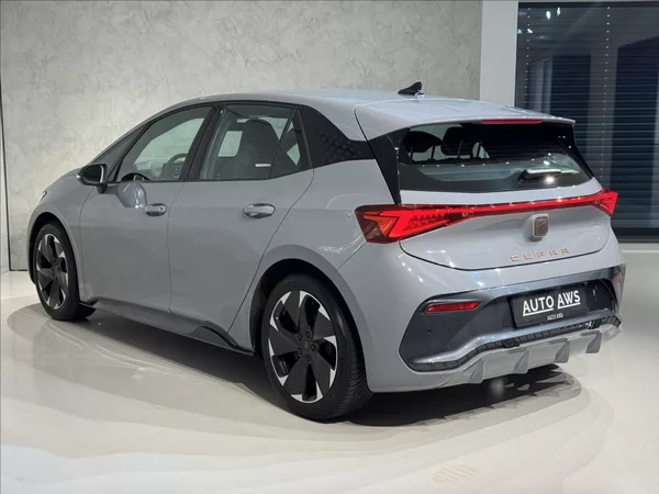 Cupra Born e-Boost 170kW LED PDC 98,5%SoH - foto 11