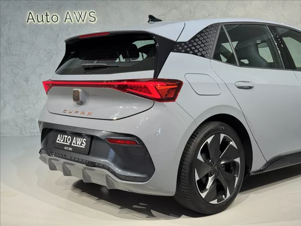 Cupra Born e-Boost 170kW LED PDC 98,5%SoH - foto 12