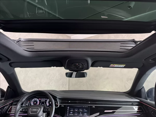Audi Q8 3,0 TDi Competition Plus LED - foto 18
