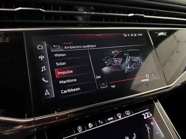 Audi Q8 3,0 TDi Competition Plus LED - foto 30