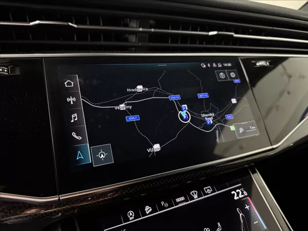 Audi Q8 3,0 TDi Competition Plus LED - foto 34