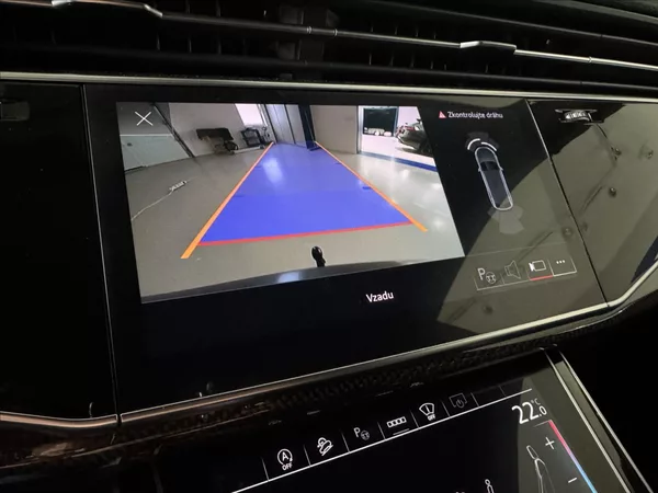 Audi Q8 3,0 TDi Competition Plus LED - foto 39