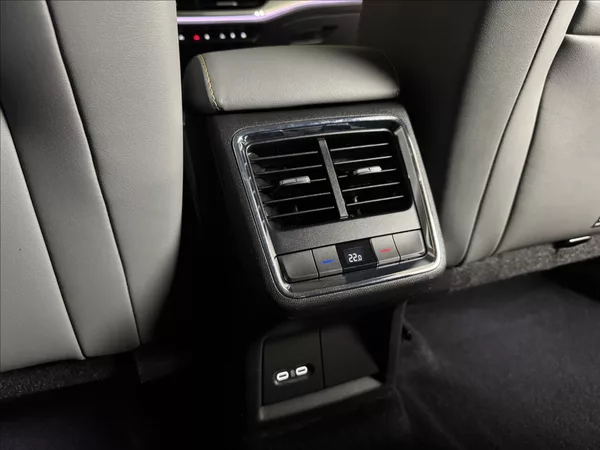 Škoda Enyaq 80x 4x4 195kW Matrix Assist - foto 16