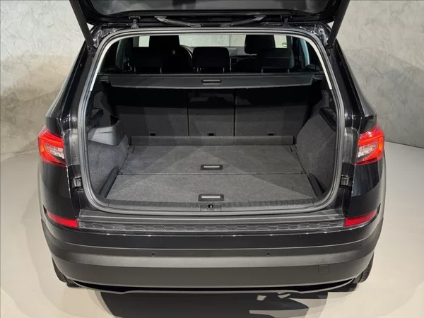 Škoda Kodiaq 2,0 TDi DSG 4x4 125 Years LED - foto 12