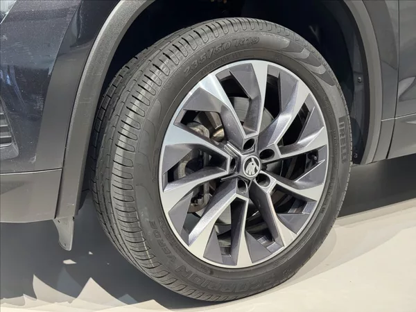 Škoda Kodiaq 2,0 TDi DSG 4x4 125 Years LED - foto 5
