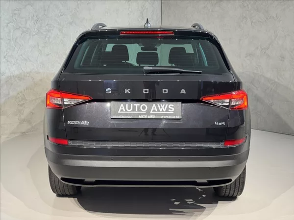 Škoda Kodiaq 2,0 TDi DSG 4x4 125 Years LED - foto 8