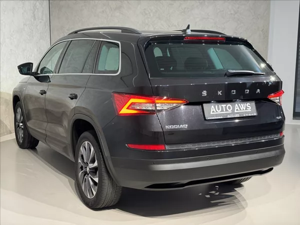 Škoda Kodiaq 2,0 TDi DSG 4x4 125 Years LED - foto 9