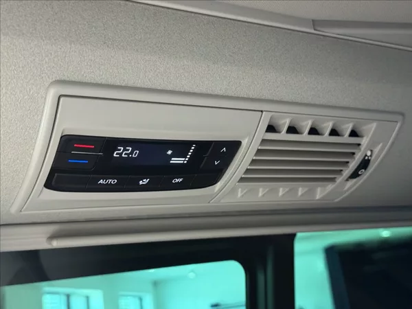 Volkswagen California 2,0 TDi DSG Beach LED Assist - foto 19