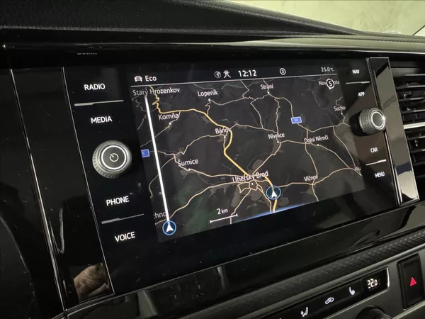 Volkswagen California 2,0 TDi DSG Beach LED Assist - foto 40