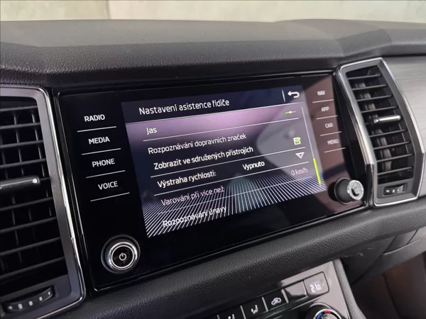 Škoda Kodiaq 2,0 TDi DSG Edition LED 7-M A - foto 32