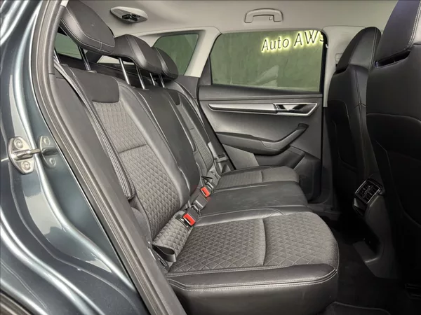 Škoda Karoq 1,5 TSi DSG Style LED Kamera - foto 13