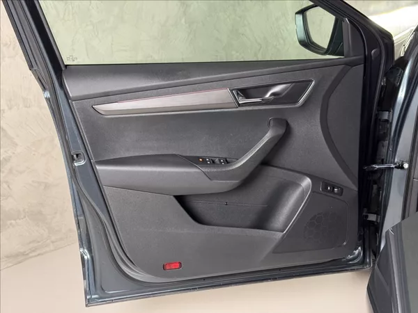 Škoda Karoq 1,5 TSi DSG Style LED Kamera - foto 19