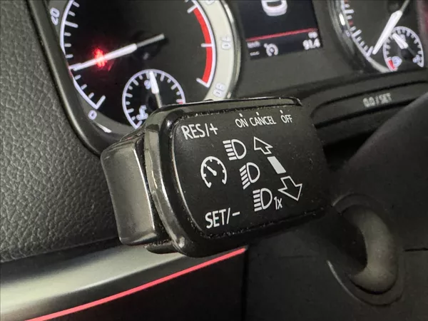 Škoda Karoq 1,5 TSi DSG Style LED Kamera - foto 23