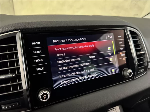 Škoda Karoq 1,5 TSi DSG Style LED Kamera - foto 25