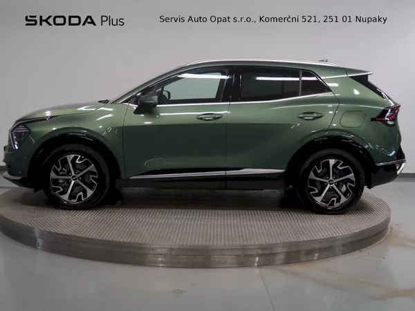 Kia Sportage TOP 1,6T-GDi 118KW MHEV 4x4 7 - foto 3