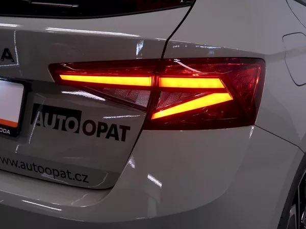Škoda Fabia MONTE CARLO 1.5TSI 110KW DSG N - foto 11