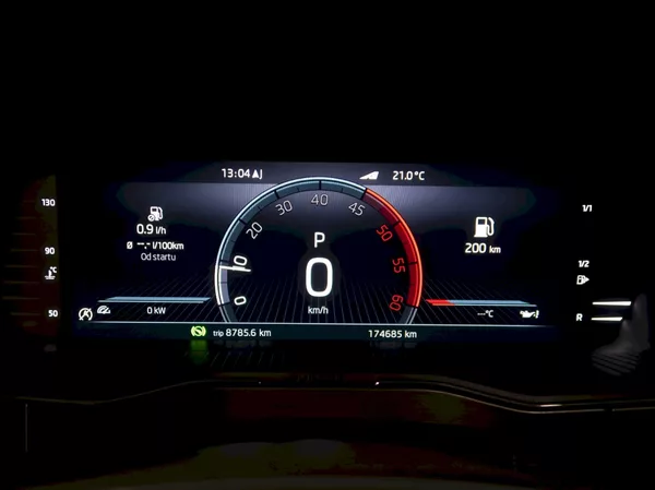Škoda Superb STYLE 2.0TDI 147KW 4x4 DSG TAŽ - foto 20