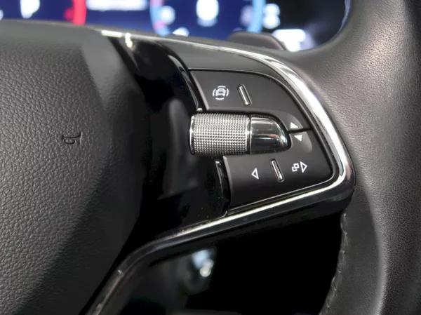 Škoda Superb STYLE 2.0TDI 147KW 4x4 DSG TAŽ - foto 22