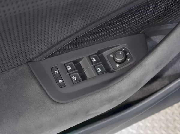 Škoda Superb SPORTLINE 2.0TDI 142KW 4x4 DSG - foto 41