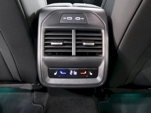Škoda Superb SPORTLINE 2.0TDI 142KW 4x4 DSG - foto 42