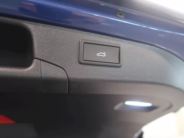 Škoda Superb SPORTLINE 2.0TDI 142KW 4x4 DSG - foto 44
