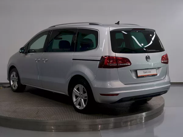 Volkswagen Sharan HIGHLINE 2.0TDI 4x4 DSG 7MÍST - foto 7