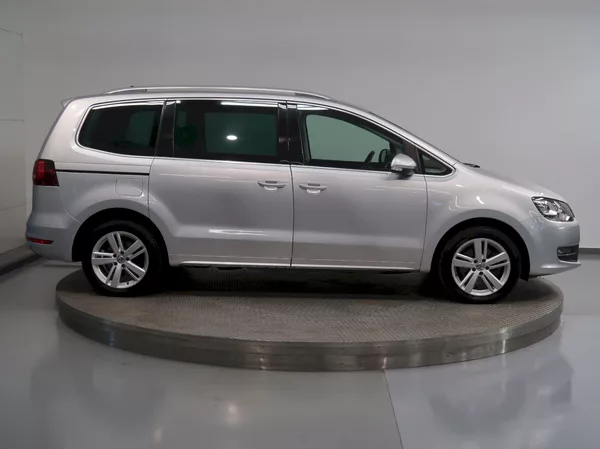 Volkswagen Sharan HIGHLINE 2.0TDI 4x4 DSG 7MÍST - foto 8