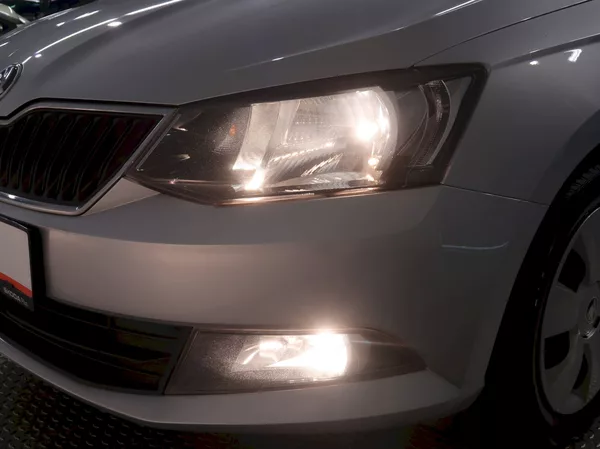 Škoda Fabia AMBITION PLUS 1.0TSI 81KW - foto 10