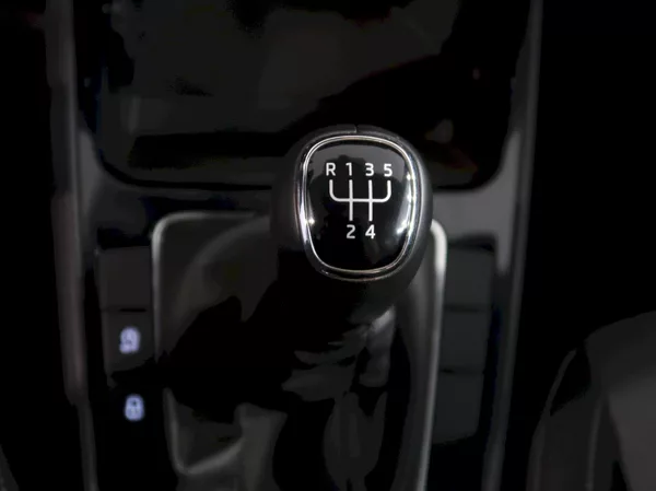 Škoda Fabia SELECTION 1.0 MPI 59KW - foto 30