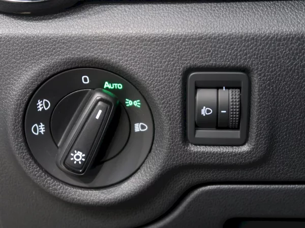 Škoda Fabia SELECTION 1.0 MPI 59KW - foto 34