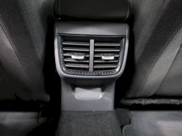 Škoda Fabia SELECTION 1.0 MPI 59KW - foto 36