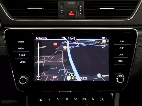 Škoda Superb STYLE 1.5TSI 110KW DSG - foto 31