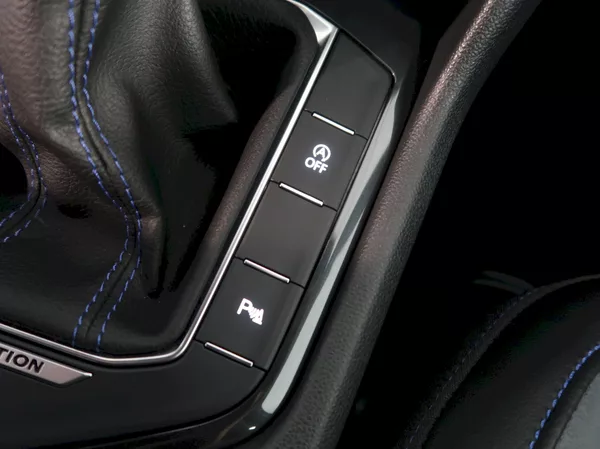 Volkswagen Tiguan R 2.0TSI 235KW DSG 4x4 - foto 33