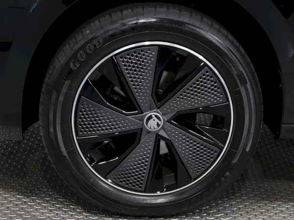 Škoda Kamiq MONTE CARLO 1.5TSI 110KW DSG P - foto 12