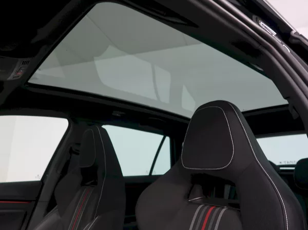 Škoda Kamiq MONTE CARLO 1.5TSI 110KW DSG P - foto 15