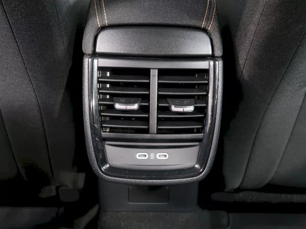 Škoda Kamiq STYLE 1.0TSI 70KW - foto 32