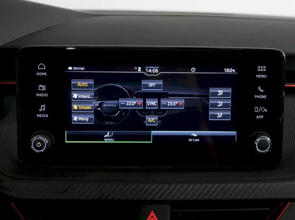 Škoda Kamiq MONTE CARLO 1.0TSI 85KW PANORA - foto 26